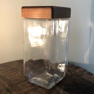 Glass container